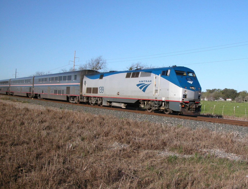 AMTK 139  5Mar2012  NB Train 22 (Texas Eagle) Approaching Center Point Road